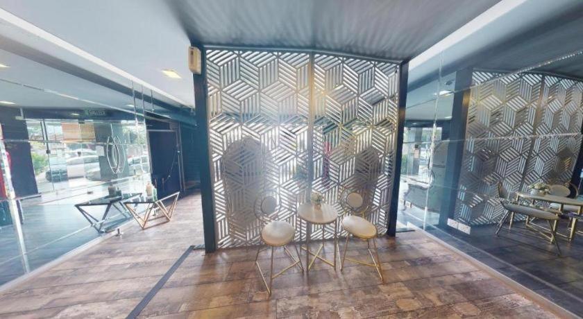 Artz Hotel Johor Bahru Extérieur photo