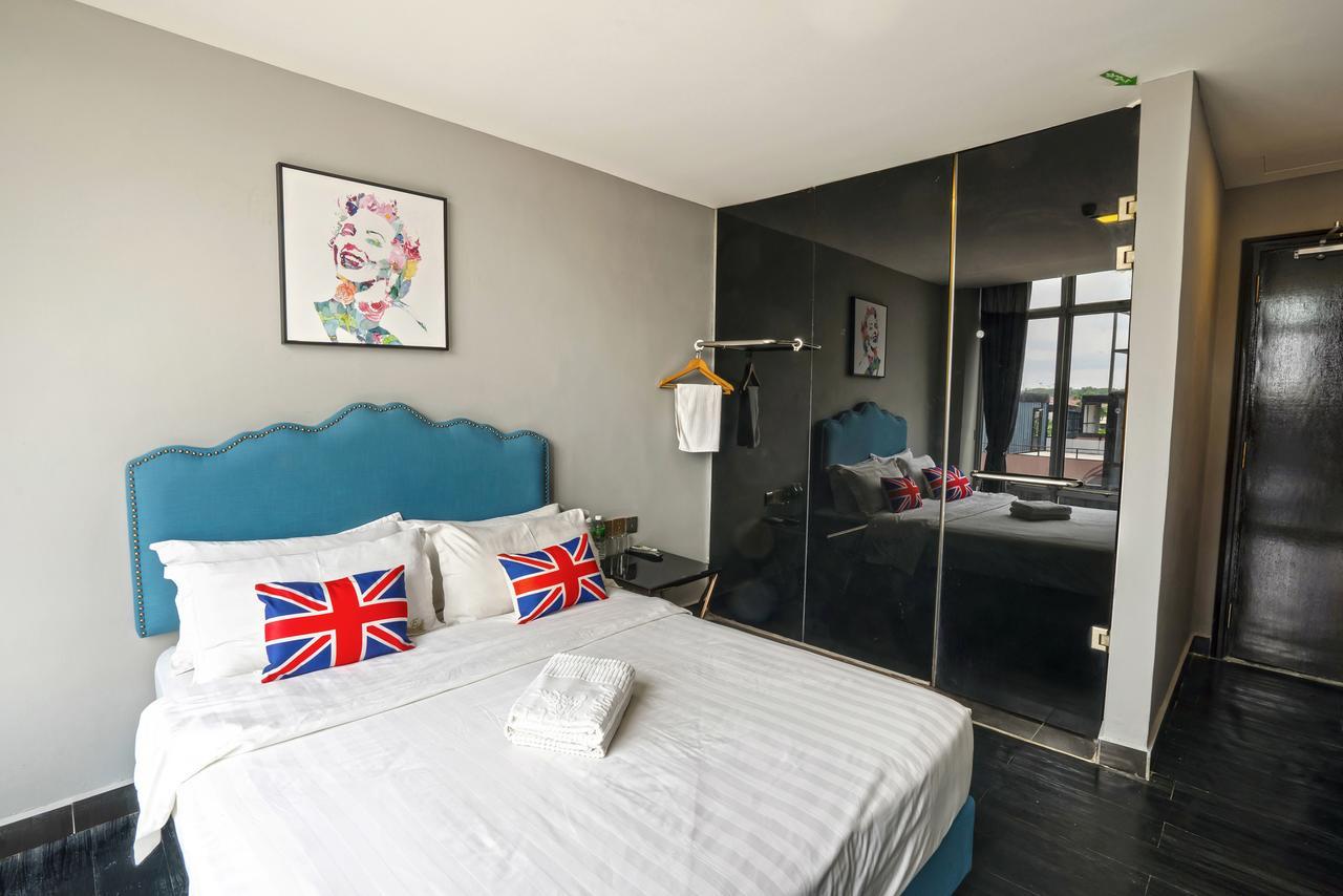 Artz Hotel Johor Bahru Extérieur photo